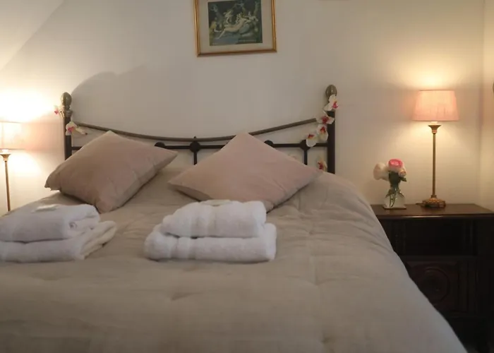 Croix Rompue Besneville