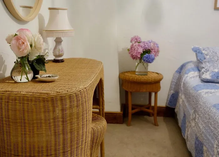 Croix Rompue Besneville