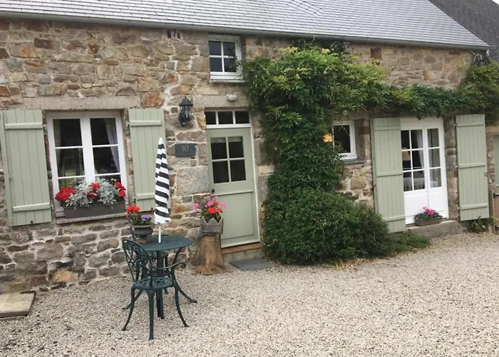 Croix Rompue Feriehus Besneville